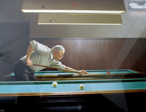 Max spielt Billard